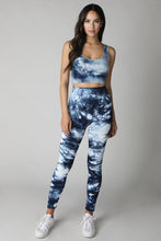 Load image into Gallery viewer, Seamless Tie Dye Crop Top